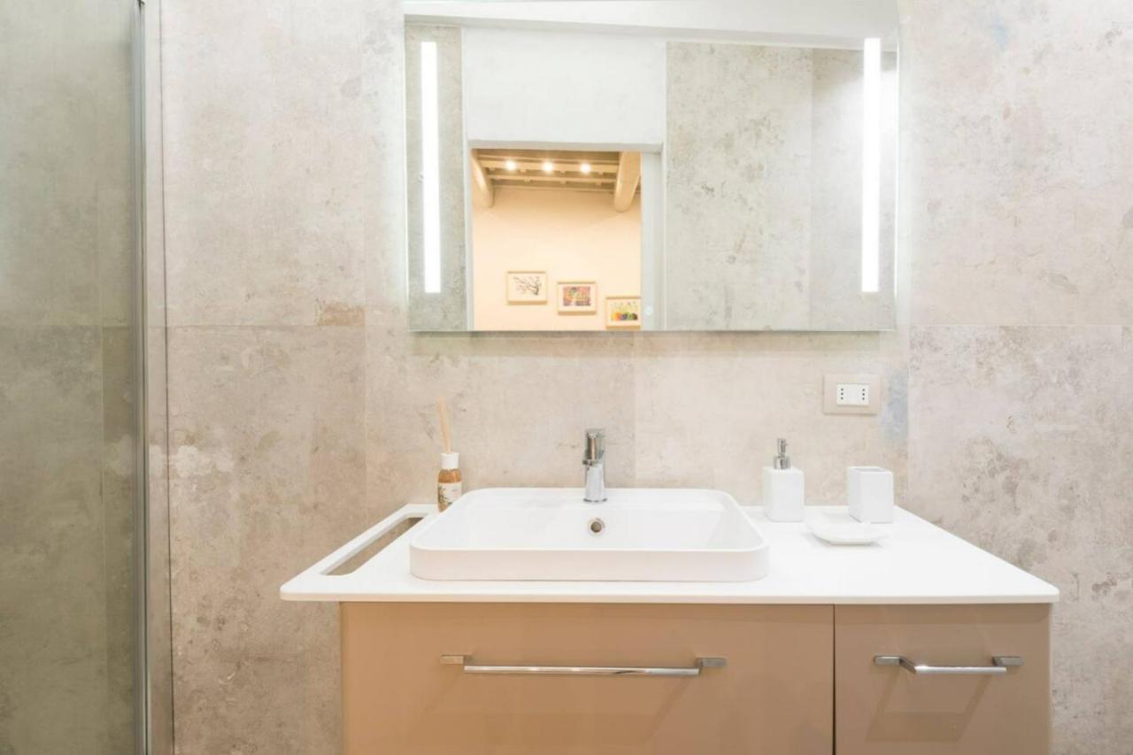 Cozy Apartment Near Ponte Vecchio Firenze Bagian luar foto
